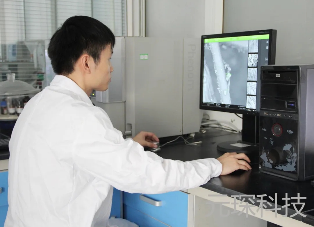 利澳国际注册科技研制出的纳米膜材料得到安徽省经信厅领导的肯定